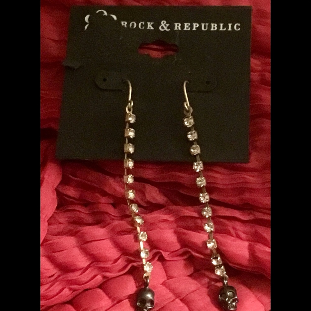 NEW-Rock & Republic Long Rhinestone Earrings